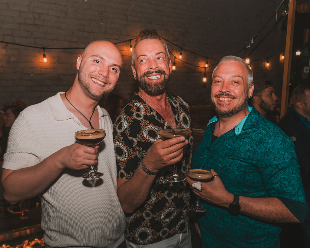 image of people enjoying themselves at Amsterdam Lounge