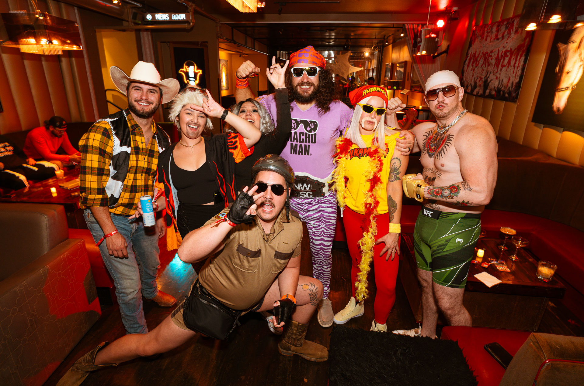 image of people enjoying themselves at Amsterdam Lounge