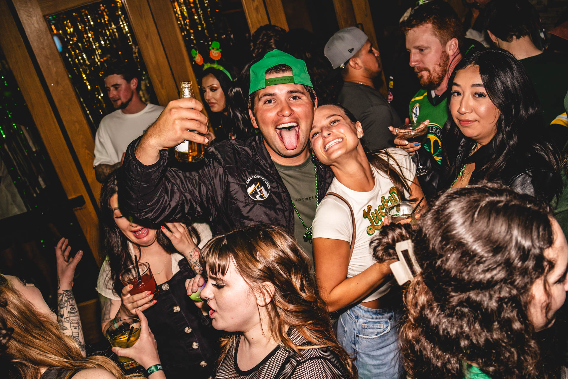 image of people enjoying themselves at Amsterdam Lounge